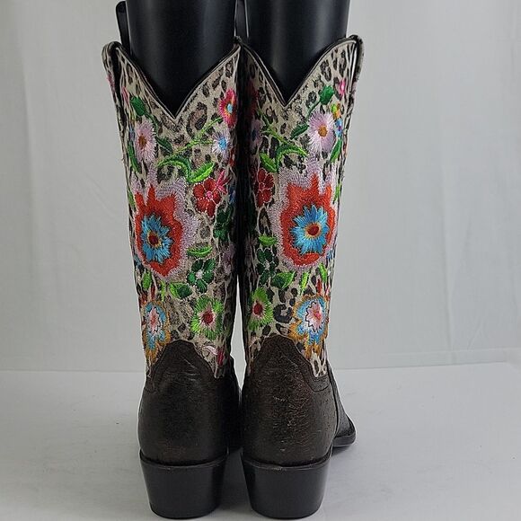Macie Bean Womens Snow Leopard Smokey and The Bandit Western Boots - Picture 9 of 13